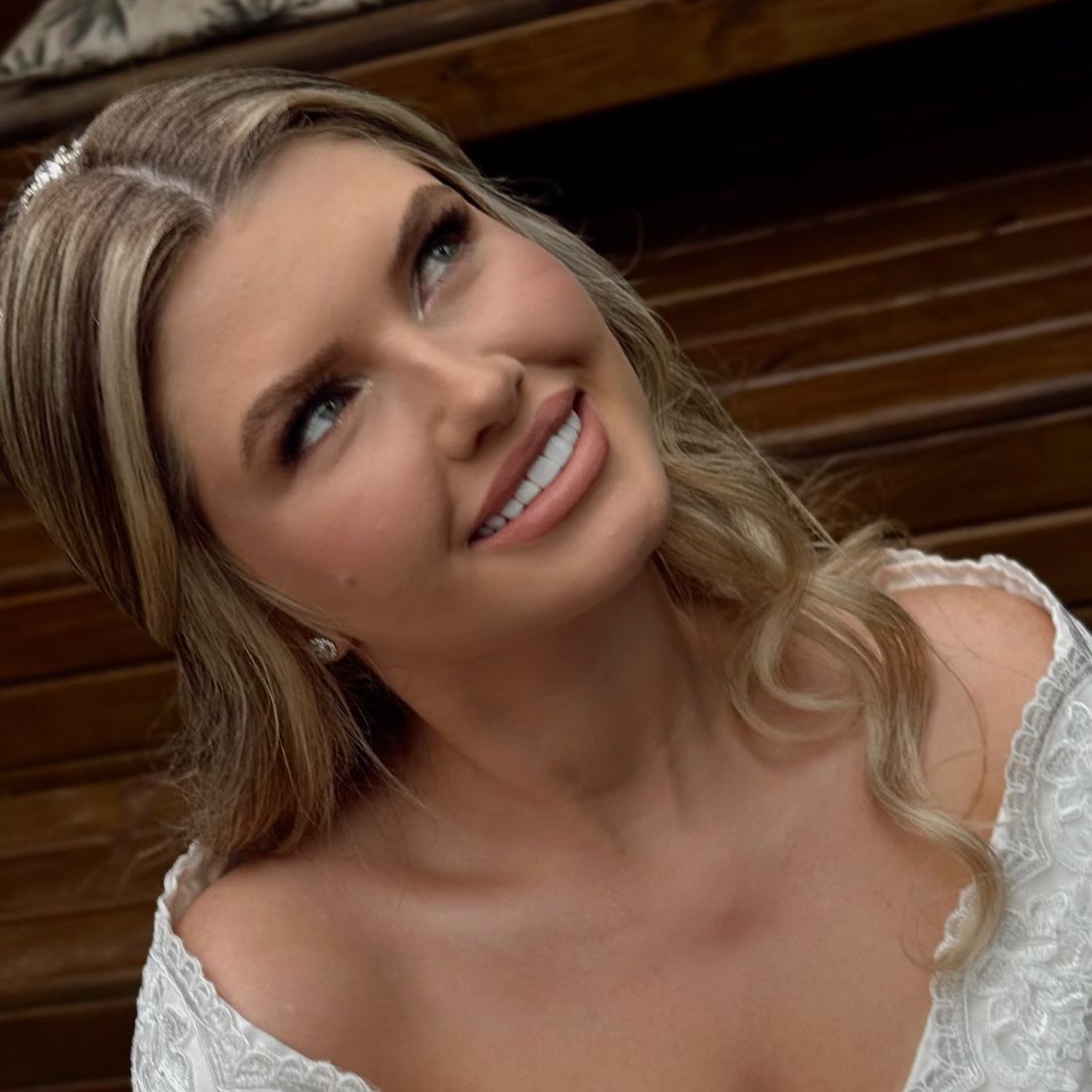 Noiva sorrindo